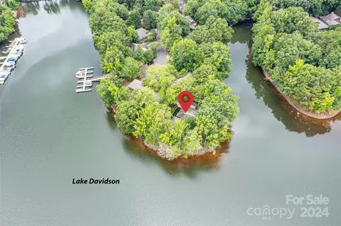View/Area - 457 Windward Dr, Davidson, NC 28036 photo 5 of 7