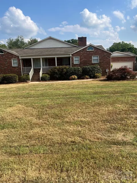 7800 Cherry Point Dr, Denver, NC 28037 photo 2