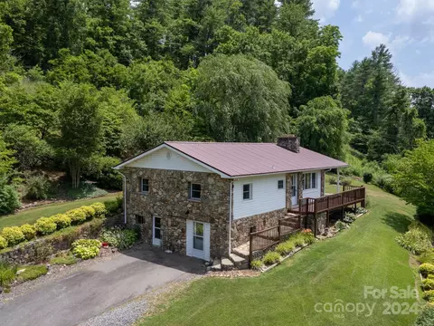 630 Petersburg Rd, Marshall, NC 28753