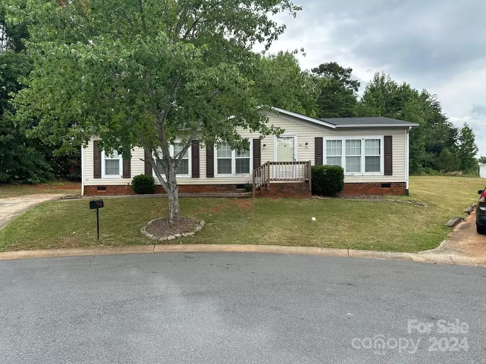 Woodlake Court Charlotte NC 28215 23 Photos Movoto