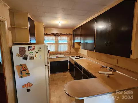 1202 4th Sw St SW, Conover, NC 28613 photo 6