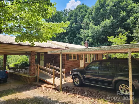 1202 4th Sw St SW, Conover, NC 28613 photo 2