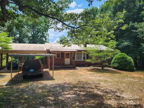 1202 4th Sw St SW, Conover, NC 28613
