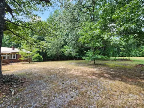 1202 4th Sw St SW, Conover, NC 28613 photo 3