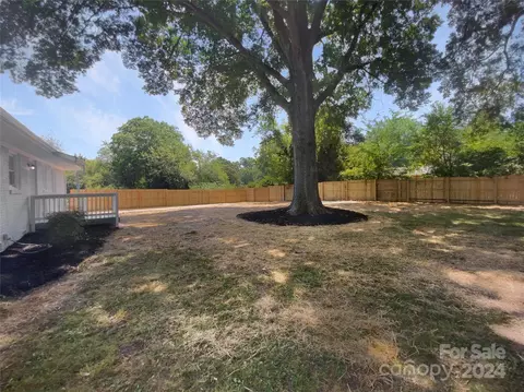 Exterior - 509 Cardinal Ct, Davidson, NC 28036 photo 1 of 2