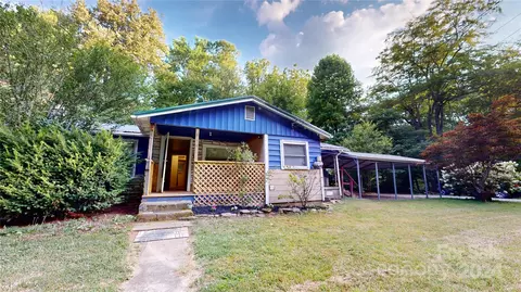478 Chinquapin Rd, Canton, NC 28716