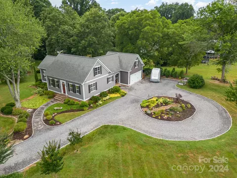 238 W Thomas St, Troutman, NC 28166