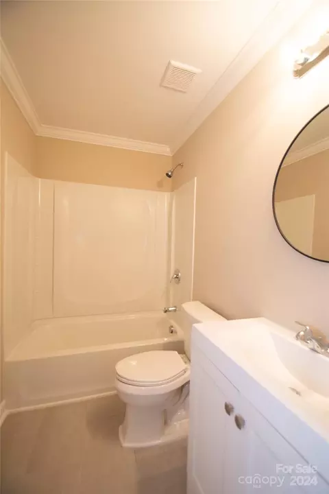 Bath - 1127 6th St, Lancaster, SC 29720 photo 2 of 2