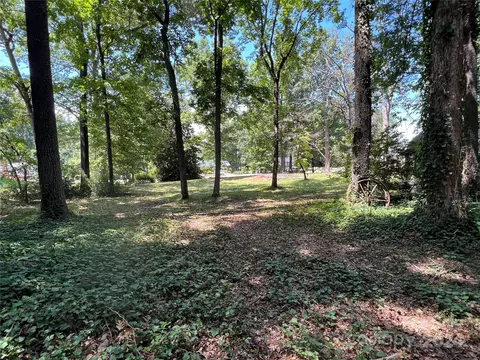 100 Crestview 25 Ln #25, Morganton, NC 28655 photo 9