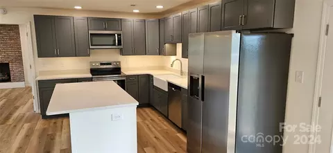 Kitchen - 2408 Clark Loop, Morganton, NC 28655 photo 5 of 7