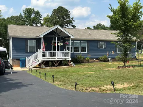 2579 10th Ne Ave NE, Hickory, NC 28601