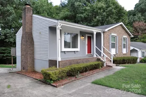 4806 Garvis Dr, Charlotte, NC 28269