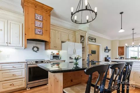 Kitchen - 324 Whiteplains Pl, Gilbert, SC 29054 photo 1 of 5