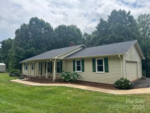 2163 Lynmore 1 Dr #1, Sherrills Ford, NC 28673