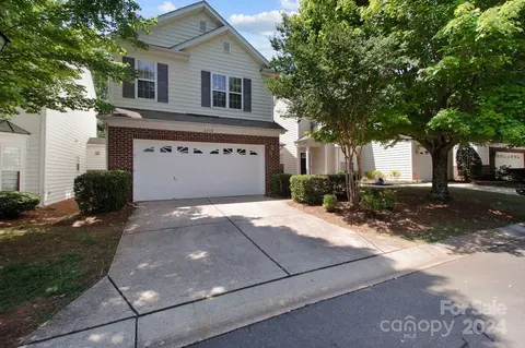 6338 Morningview Ct, Charlotte, NC 28269