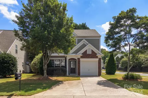 2137 Mckenzie Creek Dr, Charlotte, NC 28270