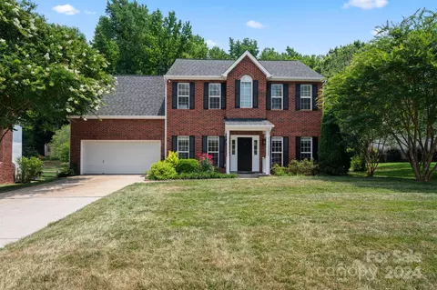 736 Cheval W Dr W, Fort Mill, SC 29708