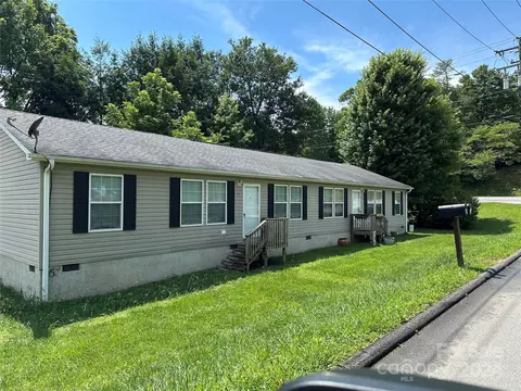2426 Hillside Hts, Brevard, NC 28712