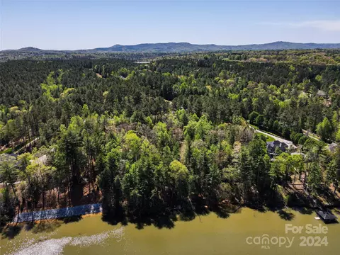 103 Beacon Ridge Dr, Connelly Springs, NC 28612