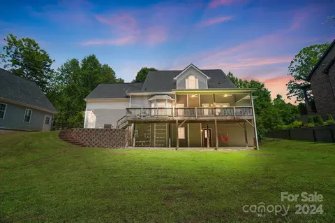 1721 Turtlewood Dr, Waxhaw, NC 28173