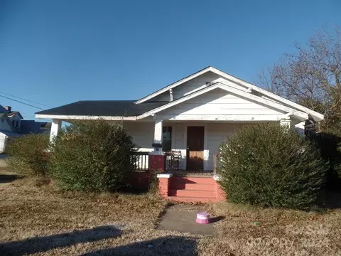 22 18th Sw St SW, Hickory, NC 28602