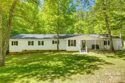 1098 Love Valley Rd, Clover, SC 29710