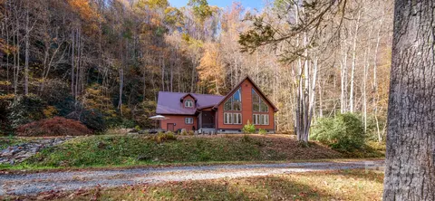 Exterior - 428 Riverview Dr, Marshall, NC 28753 photo 5 of 7