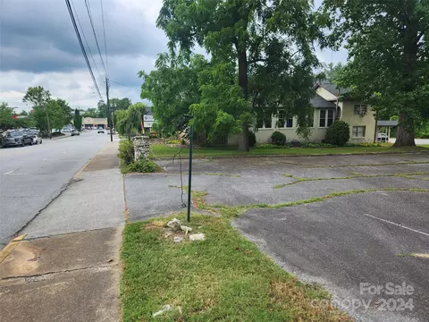 00 S Washington St, Hendersonville, NC 28739