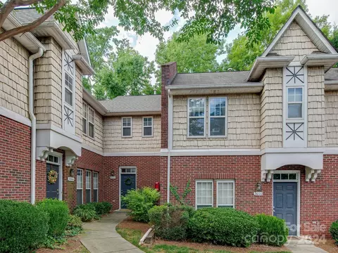 3006 Uxbridge Woods Ct, Charlotte, NC 28205