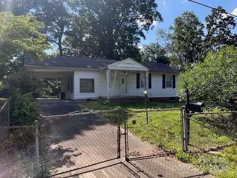 823 Carolyn Ave, Kannapolis, NC 28083