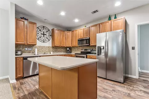 6801 Cinnamon Cir, Mint Hill, NC 28227