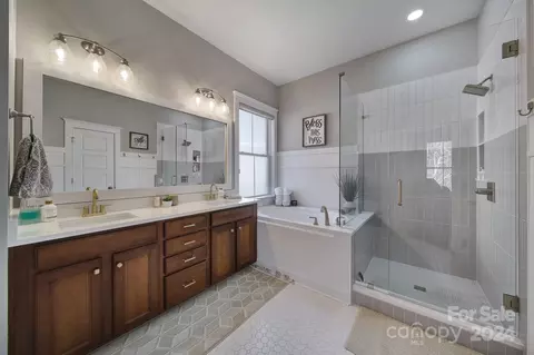 Bath - 3514 Richards Xing, Fort Mill, SC 29708 photo 2 of 2