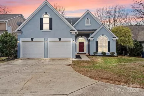 17104 Graves Ct, Cornelius, NC 28031