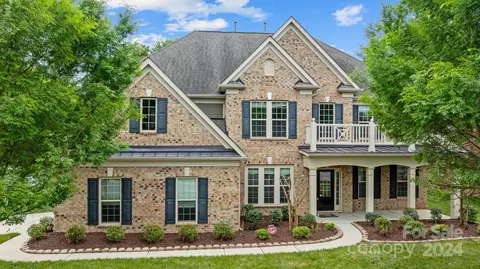 10620 Kristens Mare Dr, Charlotte, NC 28277