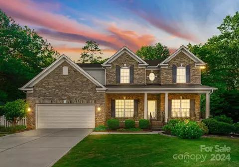 2200 Cakebread Ct, Waxhaw, NC 28173