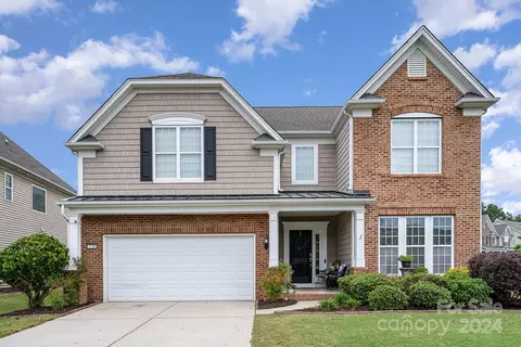 1299 Middlecrest Dr, Concord, NC 28027