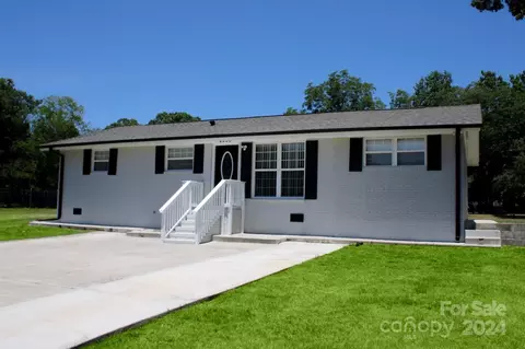 4230 Northaven Dr, Charlotte, NC 28206