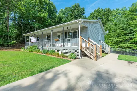 267 Harmony Dr, Nebo, NC 28761