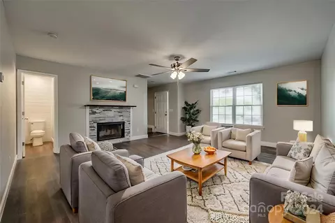 1417 Swaying Branch Ln, Clover, SC 29710