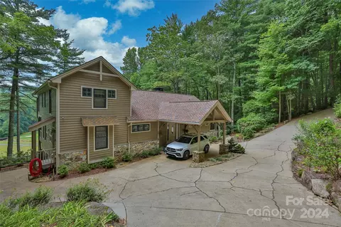 1004 Fairway Dr, Lake Toxaway, NC 28747