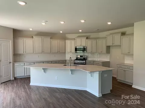 Kitchen - 5518 Soft Shell 414 Dr #414, Lancaster, SC 29720 photo 1 of 3