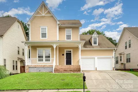 1308 Gainsborough Dr, Matthews, NC 28104
