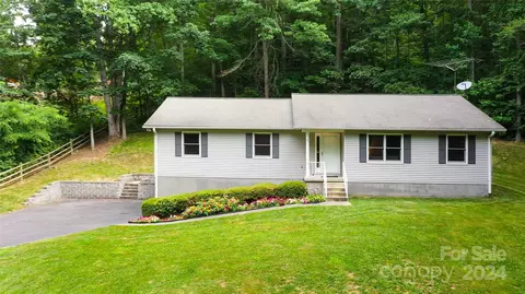 Hidden Brook Lane, Asheville, NC 28806