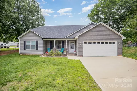 513 W Ryder Ave, Landis, NC 28088