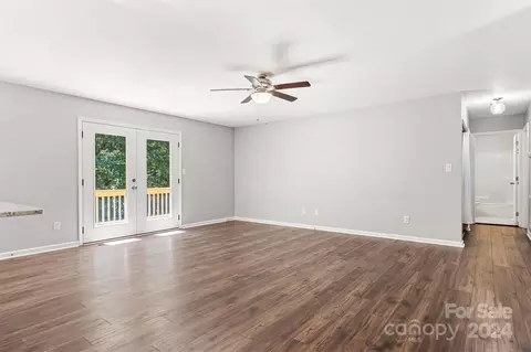 Living - 232 Cedar Forest Loop, Hickory, NC 28601 photo 2 of 6