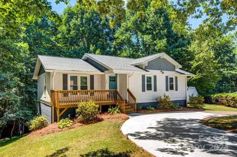 232 Cedar Forest Loop, Hickory, NC 28601