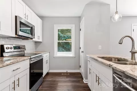 Kitchen - 232 Cedar Forest Loop, Hickory, NC 28601 photo 2 of 2