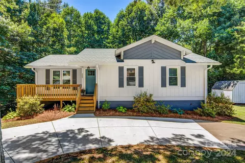 Exterior - 232 Cedar Forest Loop, Hickory, NC 28601 photo 3 of 6