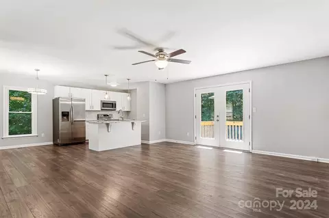 Living - 232 Cedar Forest Loop, Hickory, NC 28601 photo 1 of 6