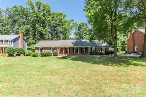 1150 Candlelight Dr, Rock Hill, SC 29732